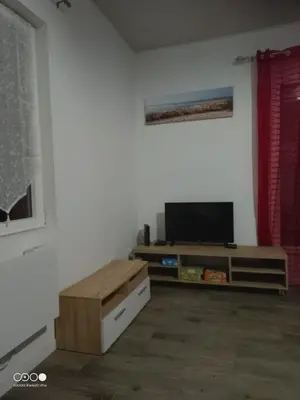Télévision ou salle de divertissement dans l'établissement Castorette, au calme, petit déjeuner compris