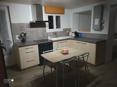 Cuisine ou kitchenette dans l'établissement Castorette, au calme, petit déjeuner compris