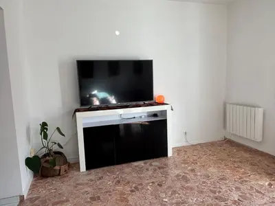 Télévision ou salle de divertissement dans l'établissement Maison Éléphantaisie