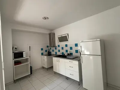 Cuisine ou kitchenette dans l'établissement Maison Éléphantaisie