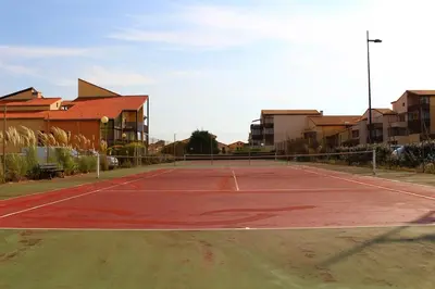 Tennis ou squash au sein de l'appartement ou à proximité