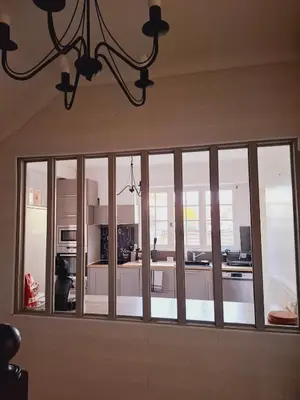 Cuisine ou kitchenette dans l'établissement Maison et appartement 7 chambres, piscine
