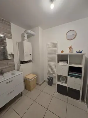 Cuisine ou kitchenette dans l'établissement Appartement T2 avec terrasse