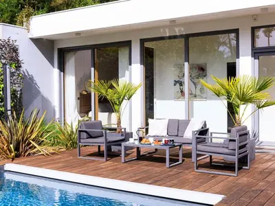 Piscine de l'établissement Villa d'exception à Hossegor avec piscine chauffée - FR-1-791-45 ou située à proximité