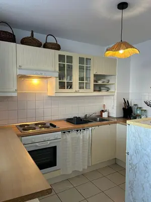 Cuisine ou kitchenette dans l'établissement T3 vue sur le Courant, Mimizan-plage Sud