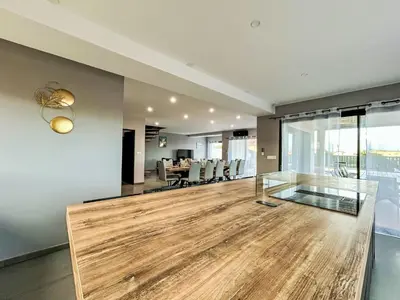 Cuisine ou kitchenette dans l'établissement Villa Villa Dune by Interhome