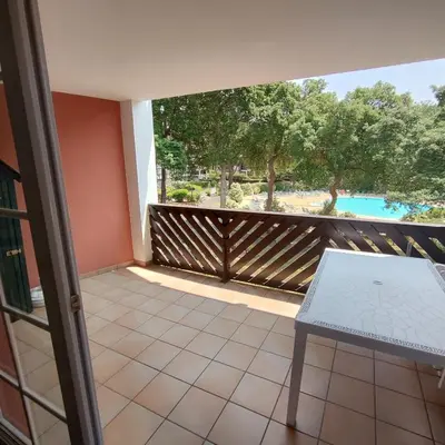 Piscine de l'établissement Superbe appartement résidence Pierre et Vacances ou située à proximité