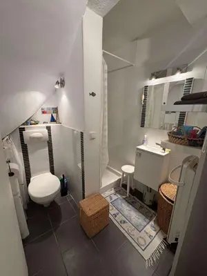 Salle de bains dans l'établissement Seignosse Océan Villa patio familiale 5/6 personnes – Jardin terrasses – Plage à pied