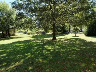 Jardin de l'établissement Holiday Home Gemütliches Ferienhäuschen im Grünen mit Terrasse by Interhome