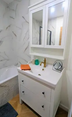 Salle de bains dans l'établissement L'Eden Dacquois, vue exceptionnelle, plein centre
