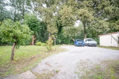 Jardin de l'établissement Studio paisible, lac et Thermes