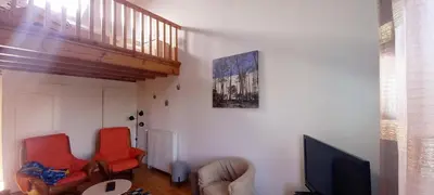 Télévision ou salle de divertissement dans l'établissement Petit gite fargate