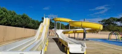 Piscine de l'établissement Mobil-home Camping Les Oyats 4 Etoiles, Seignosse, Landes ou située à proximité