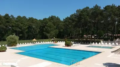 Piscine de l'établissement mobil home khelus ou située à proximité
