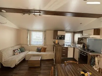 Cuisine ou kitchenette dans l'établissement mobil home khelus