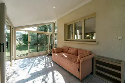 Coin salon dans l'établissement Loft In A 5-Hectare Estate Near Contis