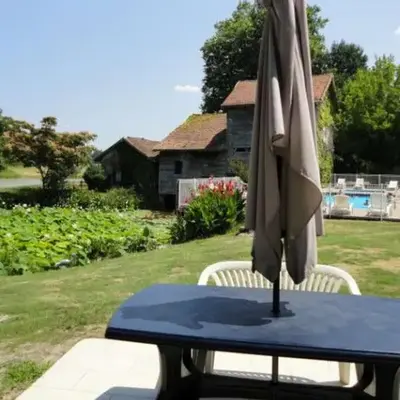 Gîte de 50m² avec terrasse pour 4 personnes - API-1-52-650