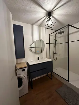 Salle de bains dans l'établissement Appartement Soustons Les marronniers