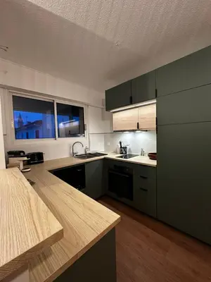 Cuisine ou kitchenette dans l'établissement Appartement Soustons Les marronniers