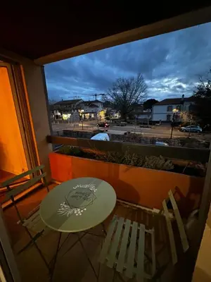 Balcon ou terrasse dans l'établissement Appartement Soustons Les marronniers