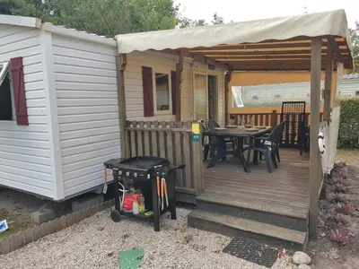 Terrasse ou espace extérieur de l'établissement Mobil home climatisé confort