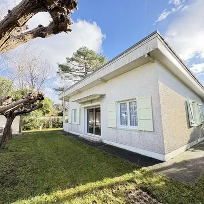 Maison de vacances conviviale près du lac avec Wi-Fi