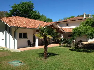 Jardin de l'établissement Villa 8 pers., piscine, Soustons - FR-1-857-68