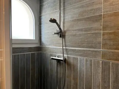 Salle de bains dans l'établissement Estey, Appt T3, Front de mer, Port, Capbreton