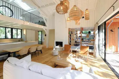 Coin salon dans l'établissement Villa La Nouxa - Archik - Pyla-sur-Mer