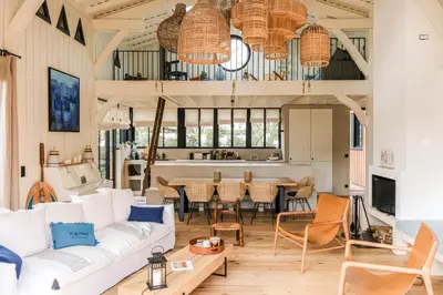 Coin salon dans l'établissement Villa La Nouxa - Archik - Pyla-sur-Mer