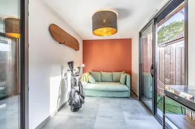 Coin salon dans l'établissement Numa - Maison de ville 6 personnes