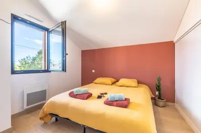 Un ou plusieurs lits dans un hébergement de l'établissement Numa - Maison de ville 6 personnes