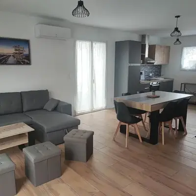 Maison au calme à deux pas du lac