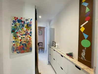 Cuisine ou kitchenette dans l'établissement Appartement rénové, clim, parking - 8 pers. - FR-1-413-265