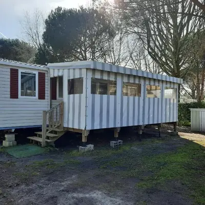 La Réserve 4 étoiles à GASTES emplacement 543 3CH 2SDB 6 personnes
