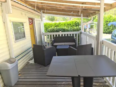 Balcon ou terrasse dans l'établissement Mobilhome camping Lalande Mimizan