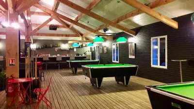 Billard dans l'établissement Mobilhome camping Lalande Mimizan