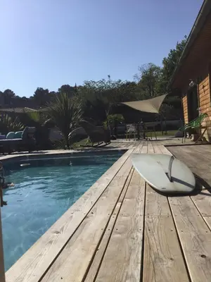 Piscine de l'établissement La tranquille marée , à 5 min des plages ou située à proximité