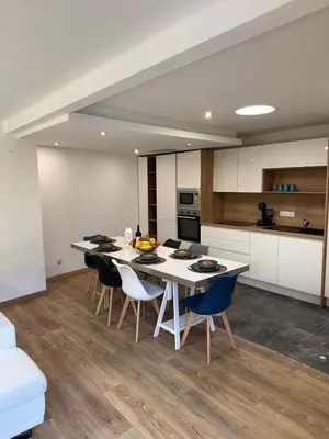 Cuisine ou kitchenette dans l'établissement Villa bord de mer