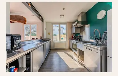 Cuisine ou kitchenette dans l'établissement Gîte Oustaou Biscarrosse Plage 7 chambres 15 personnes