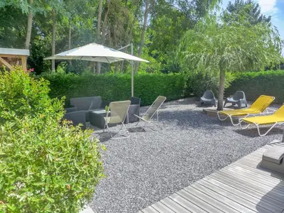 Jardin de l'établissement Holiday Home Sainte Marie by Interhome