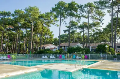Piscine de l'établissement VTF La Jaougue Soule ou située à proximité