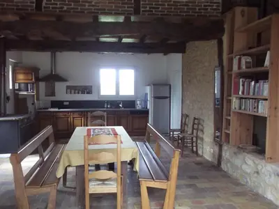 Cuisine ou kitchenette dans l'établissement Gite Tauzia