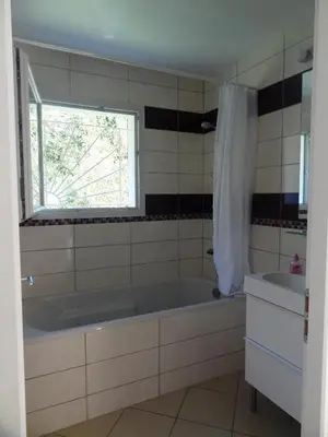 Salle de bains dans l'établissement Chalet 