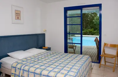 Piscine de l'établissement Madame Vacances Villas Club Royal Aquitaine ou située à proximité
