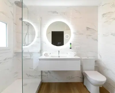 Salle de bains dans l'établissement Logis Thermal