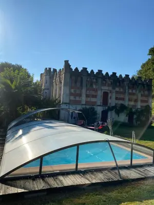Piscine de l'établissement La Tuilerie 1860 ou située à proximité