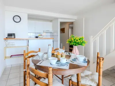 Cuisine ou kitchenette dans l'établissement Apartment Cap Océan-5 by Interhome