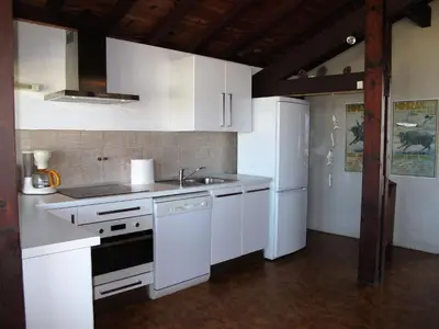 Cuisine ou kitchenette dans l'établissement Apartment Capama-2 by Interhome