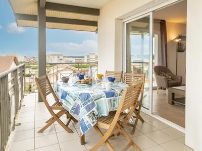 Balcon ou terrasse dans l'établissement Apartment Côte Sud-4 by Interhome